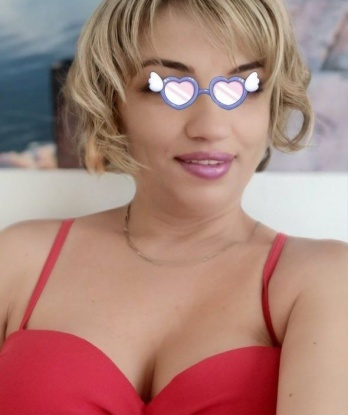 Сладкая кошечка ждет своего котика для незабываемых утех. Погрузимся в мир жестких и нежных игр, все, как ты захочешь. Твое удовольствие - в моих нежных руках! 76, 50 лет