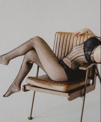 Изысканная блондинка ждет встречи с состоятельным джентльменом. Обещаю нежность, страсть и море положительных эмоций. Звони, не пожалеешь! 10164, 19 лет