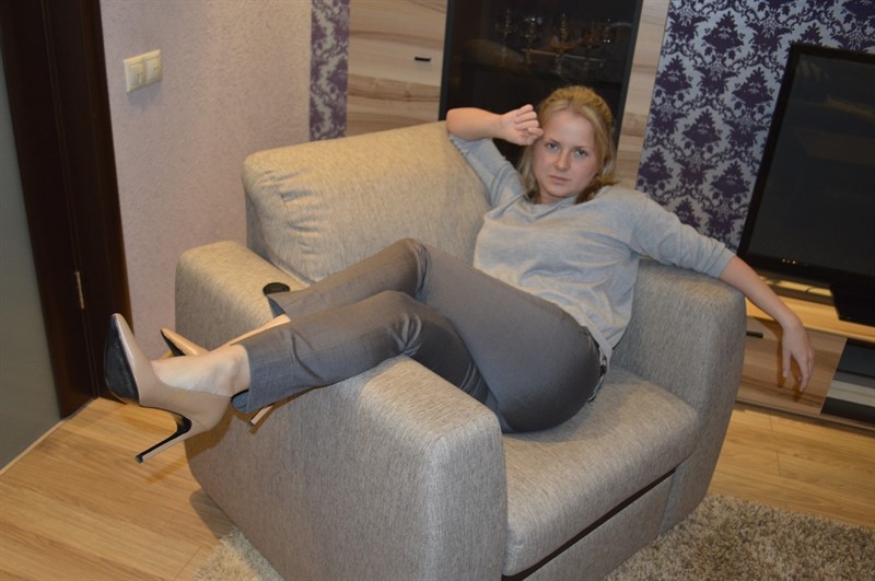 Я опытная индивидуалка, обладающая умением угодить и развлечь. В моем нежном обществе ты сможешь расслабиться и забыть о проблемах. Возможности, которые я предлагаю, включают эротический массаж, различные игры и фантазии, орал и многое другое. Мое искусство привести мужчину к экстазу заслужили отзывы о моей незабываемой сексуальности. Помни, что я живу в Москве, и могу организовать встречу в уютной атмосфере моей квартиры. Посмотри мои фото и приготовься к потрясающему опыту! 💋🔥🌹 21512, 25 лет